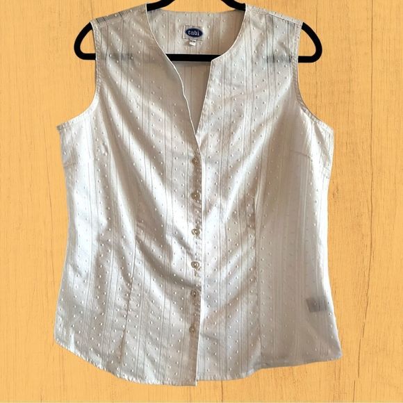 Vintage Tops - Vintage white sleeveless button down blouse